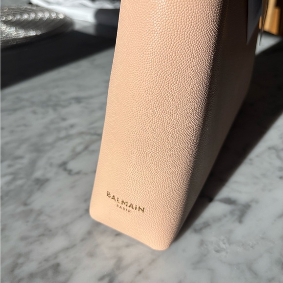 💯% Authentic Balmain Shoulder Bag - Picture 8 of 10